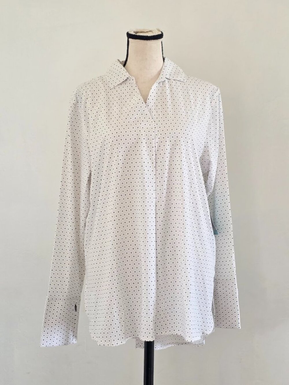Coolibar White Button-Up Shirt with Navy Dot Print